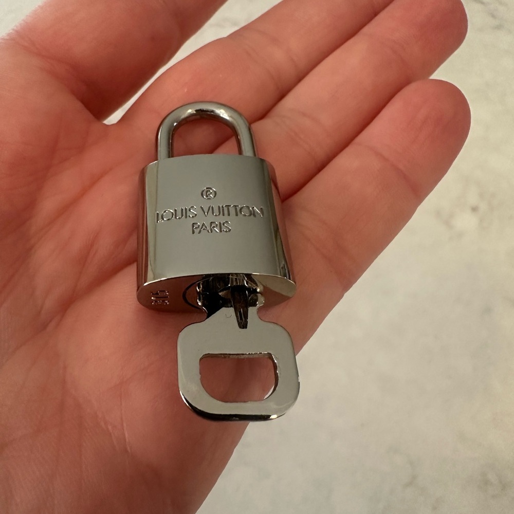 Louis Vuitton Silver-tone LV Padlock Key Charm - Picture 8 of 10